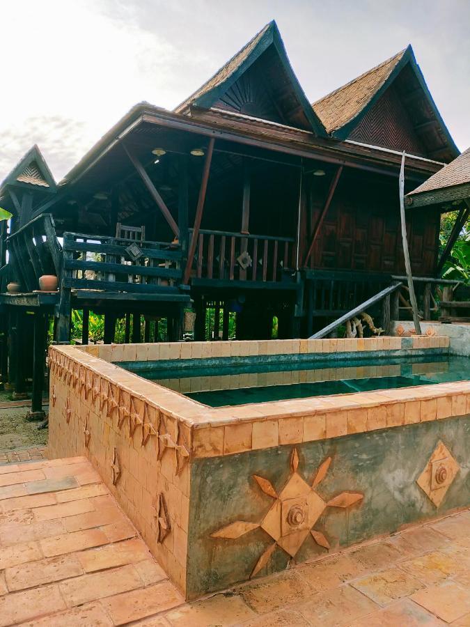 Baanthaeraek Vintage Bungalow Songkhla Exterior foto